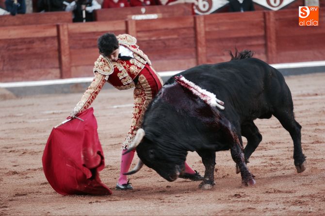 Brilla Luis David Adame en el frío cierre  