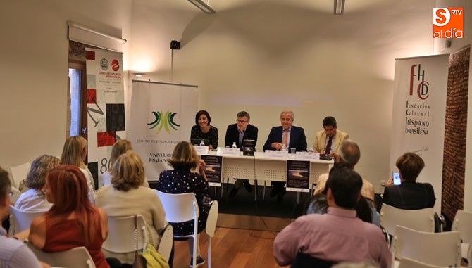 Un momento del acto de presentación del nuevo libro de Ignacio Berdugo