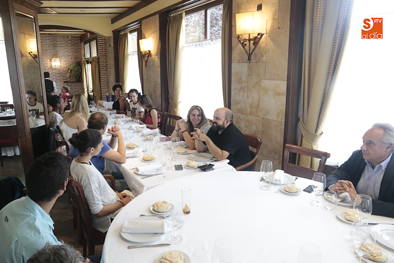 Asistentes a la comida organizada por el Grupo Recio