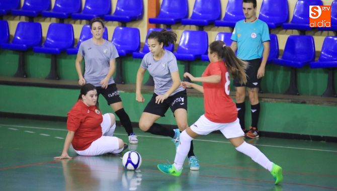 Una acción del partido disputado este sábado en el Rosa Colorado