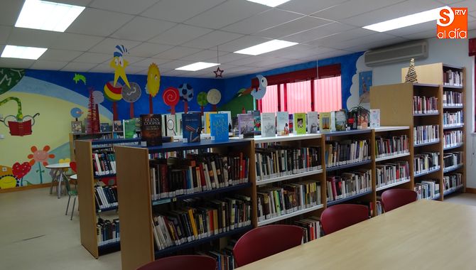 La biblioteca Berta Pallares pone en marcha el programa ‘Punto de Cuento’  