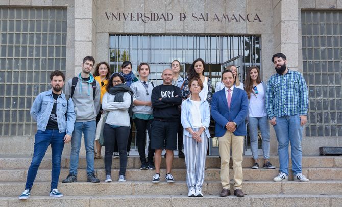 Impulso al trabajo de sus estudiantes de Bellas Artes con el proyecto ‘Art Gallery’   