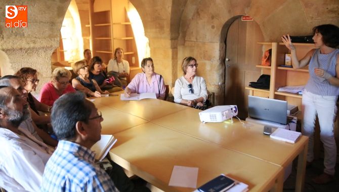 Un momento del taller realizado en la Casa de las Conchas