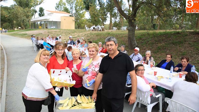 Los mayores han disfrutado de una visita a la Isla del Soto