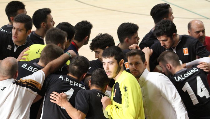 La plantilla del equipo salmantino se encuentra en un buen momento, tras su victoria de la pasada jornada