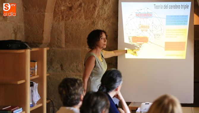 Taller dedicado al fortalecimiento de la memoria con el título ‘Recuerda’  