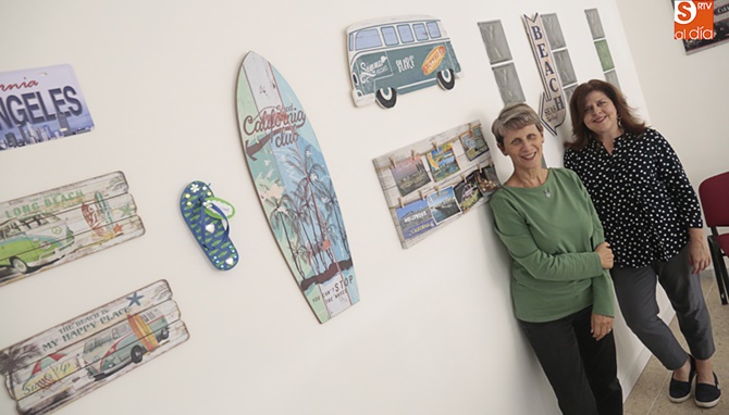 Nora Kaplan y Deanna García, directoras de la academia Dynamic & Natural English. Fotos: Alex López