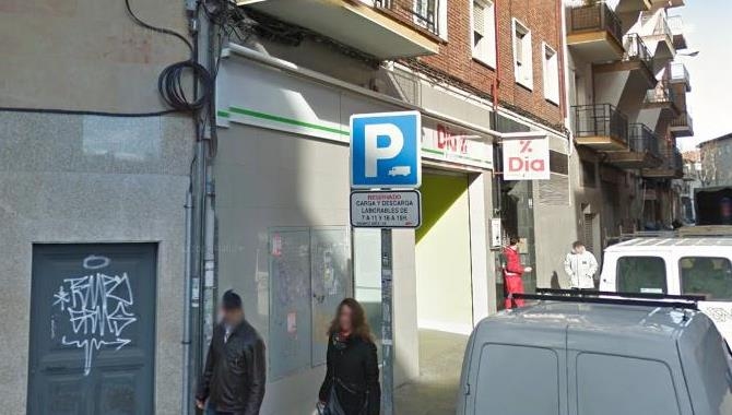 Supermercado en la calle Islas Canarias