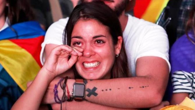 Lágrimas entre los ciudadanos que esperaban una declaración de independencia inmediata