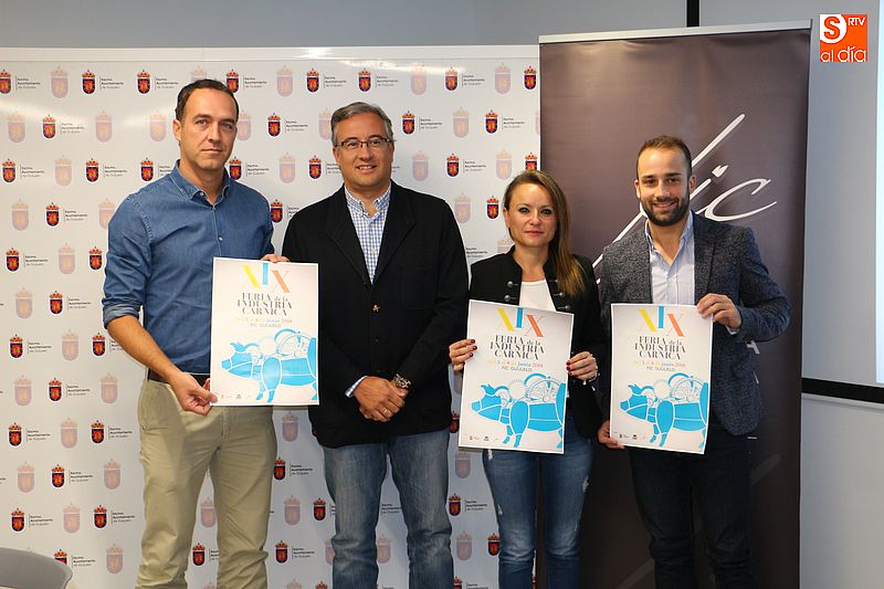 El alcalde, Julián Ramos, y los responsables de la Feria de la Industria Cárnica presentaron la nueva imagen