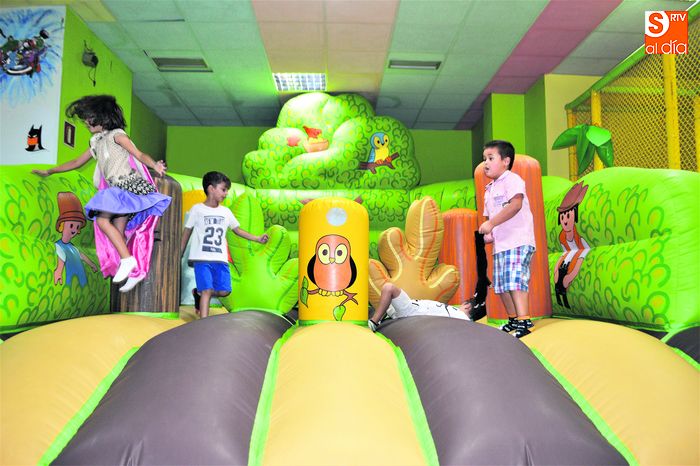 En este centro, ubicado en calle Fernando de la Peña 2 (detrás de Cines Van Dyck), el único deber es divertirse | FOTOS: A. Merino