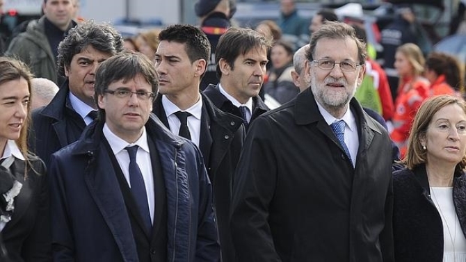 Puigdemont y Rajoy, presidentes de Cataluña y España