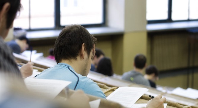 ANPE exige recuperar el profesorado perdido con la crisis