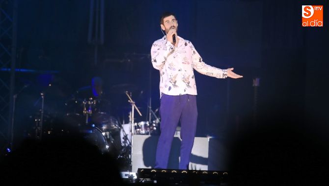 Un momento de la actuación de Melendi