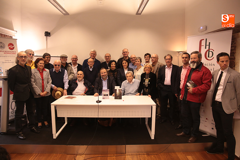 Poetas de España, Portugal, Brasil, Costa Rica, Cuba, Colombia y Puerto Rico, en el Centro de Estudios Brasileños / Foto de Alejandro López