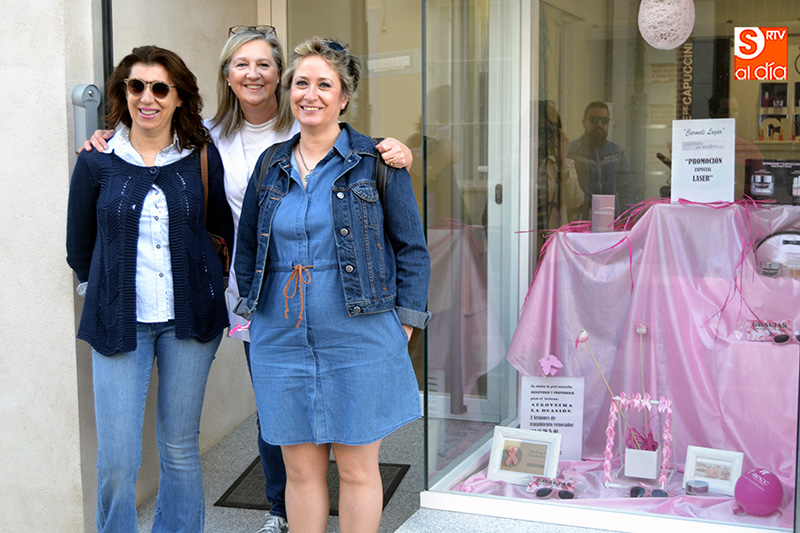 El Centro estético Carmeli conseguía el primer premio del Concurso de escaparates organizado por la AECC