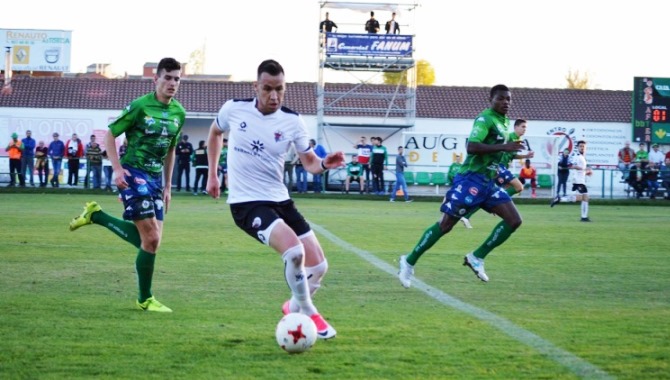 Saúl Villalobos marcó el gol del empate en el minuto 93