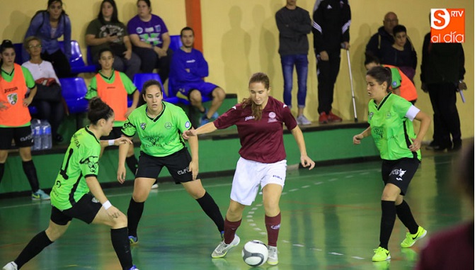 El CD Intersala supera al Universidad de Salamanca y sigue imparable como líder (5-1)  