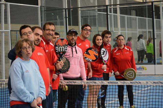 Algunos de los integrantes de la Fundación Aviva Salamanca