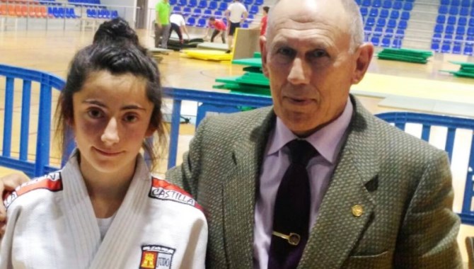 Carla Mateos junto a Vicente Zarza