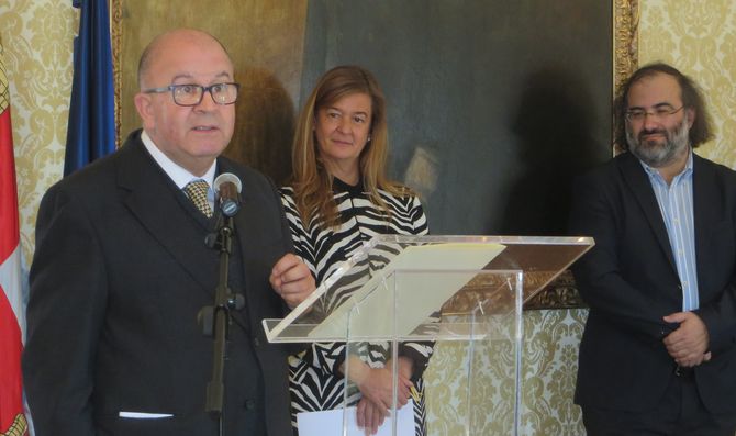 Oliveira Mateus, Carmen SÃ¡nchez Bellota y A. P. Alencart