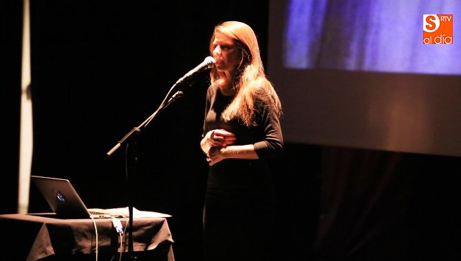 Momento de la actuación en el Juan del Enzina