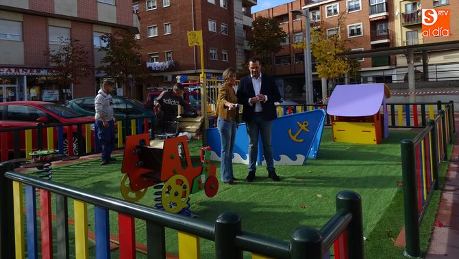 David Mingo y Marta Labrador han presentado el nuevo parque de la Plaza Mayor