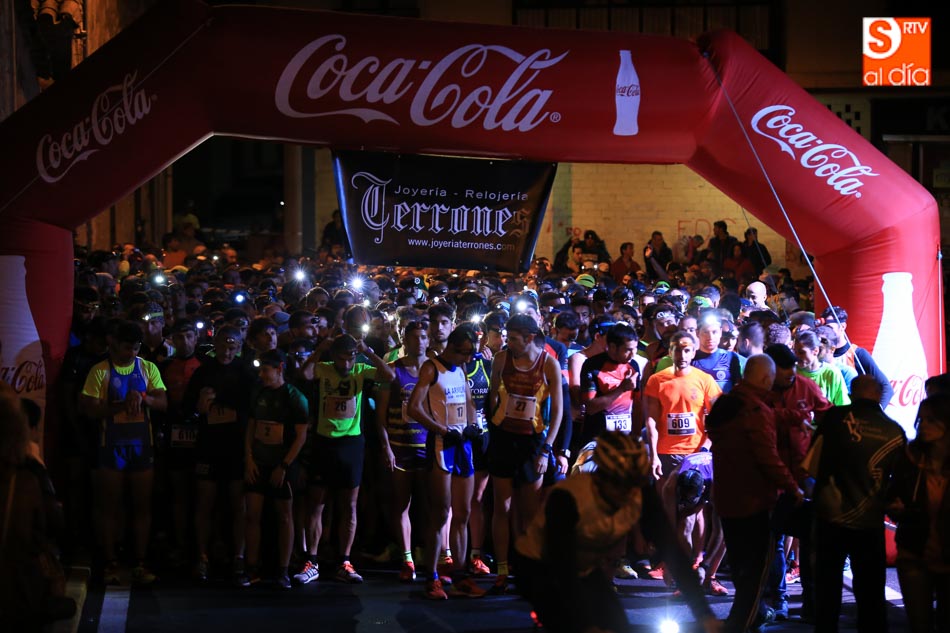 Marta Romo y Alejandro González lideran la XXV Liga de Cross de Cabrerizos a la luz de la luna