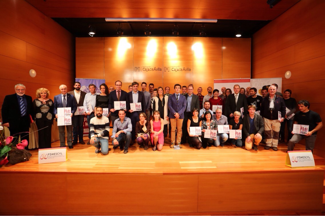 Foto de familia de los premiados.