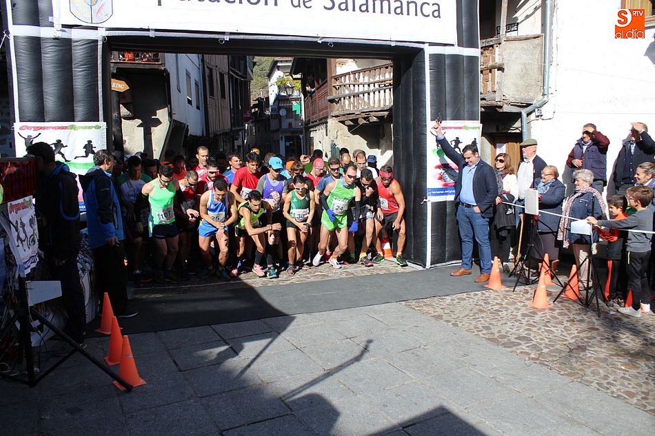 La V Carrera de los Lagares Rupestres contó con 221 participantes en las diferentes categorías que partieron desde la plaza Mayor
