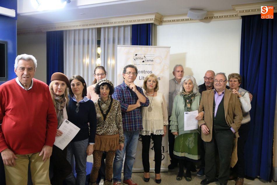 La Asociación Pentadrama junto al poeta Luis Ramos de la Torre
