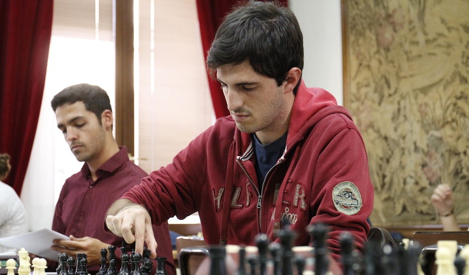 Uno de los participantes se dispone a iniciar un movimiento. Foto: David Fernández