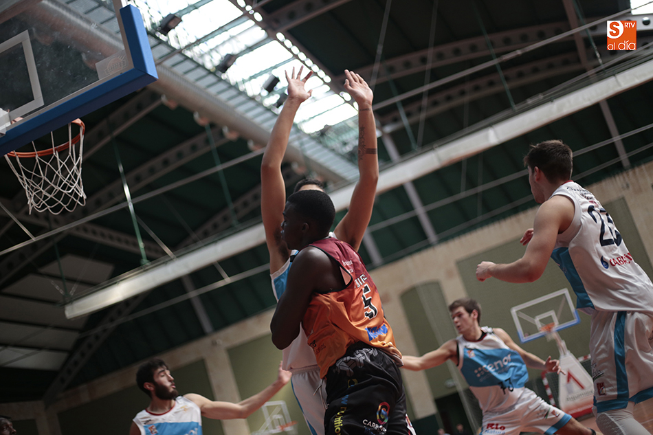 El Aquimisa Carbajosa tira de garra para volver a la senda del triunfo