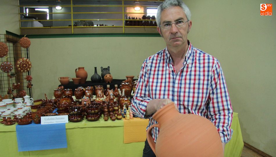 Ceferino Serrano, alfarero de Vitigudino e impulsor de la III Feria de Alfarería