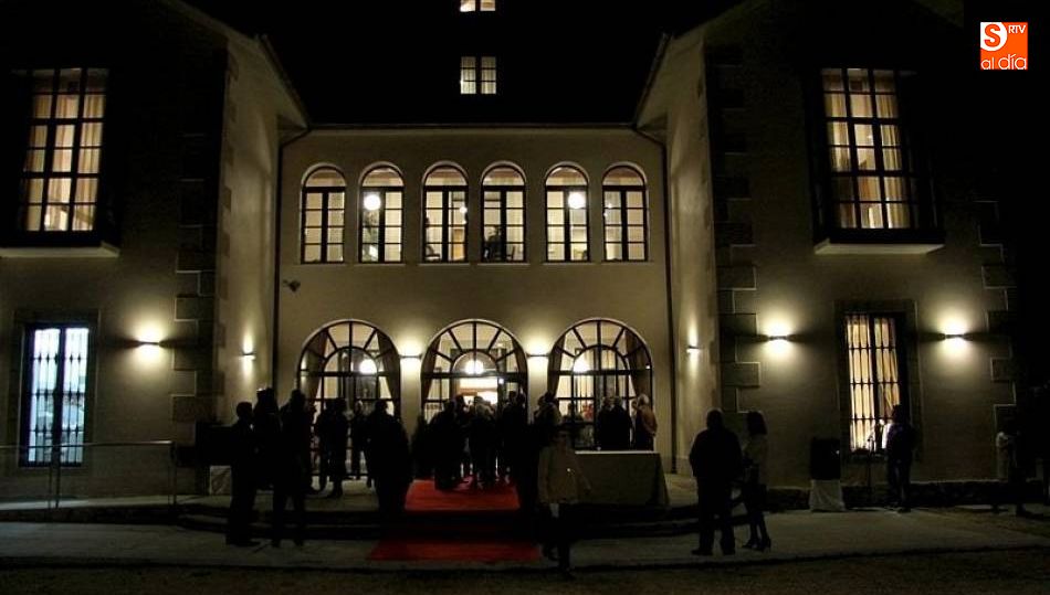 La oferta ofrece por separado cena y cotillón, o en un conjunto, además de estancia y desayuno para redondear la celebración