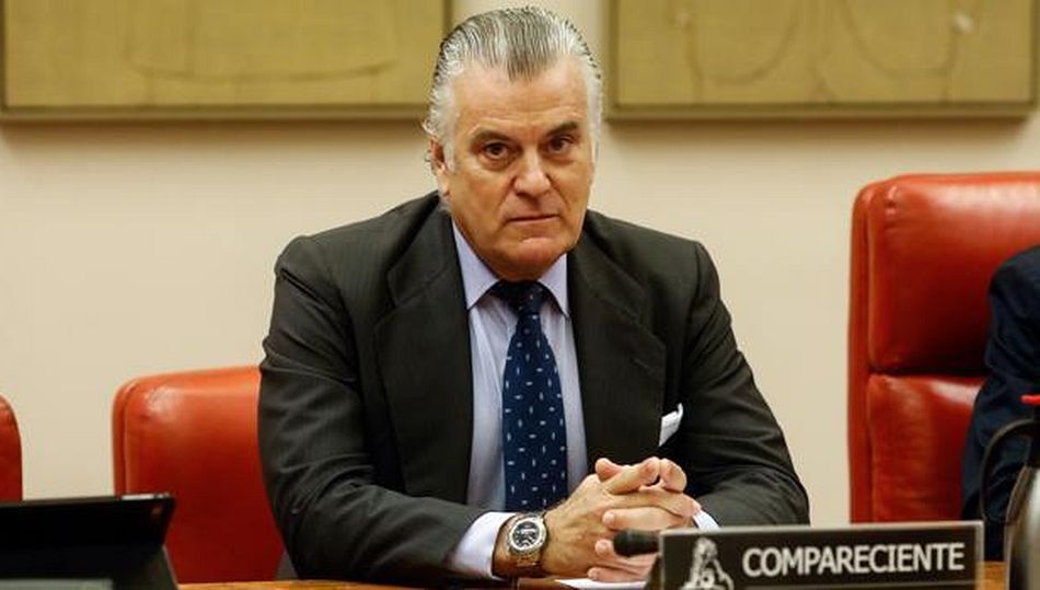 El PP deberá responder sobre por qué borró los discos duros de los ordenadores de Bárcenas / ABC