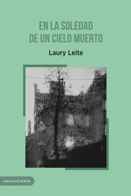 Foto 2 - Laury Leite triunfa con su novela sobre la crisis económica en una familia clase media