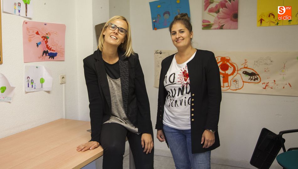 María del Sastre, coordinadora del programa, y Ruth Mateos, responsable de la Fundación Diagrama en Castilla y León / PABLO ANGULAR