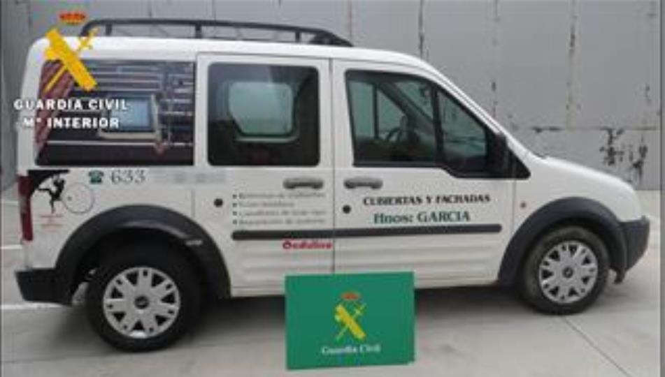 Furgoneta robada que ha recuperado la Guardia Civil