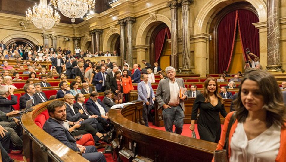 Los platos rotos no son simbólicos