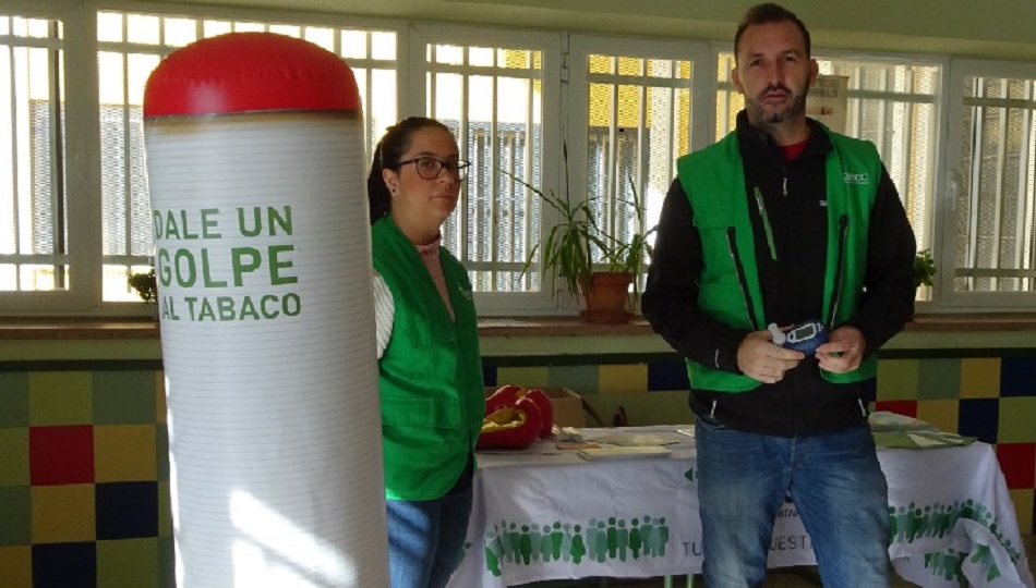 Imagen de una de las mesas instaladas en el Mateo Hernández.