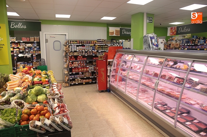 Carrefour Express en la avenida de Comuneros de Salamanca. Fotos: Alejandro López