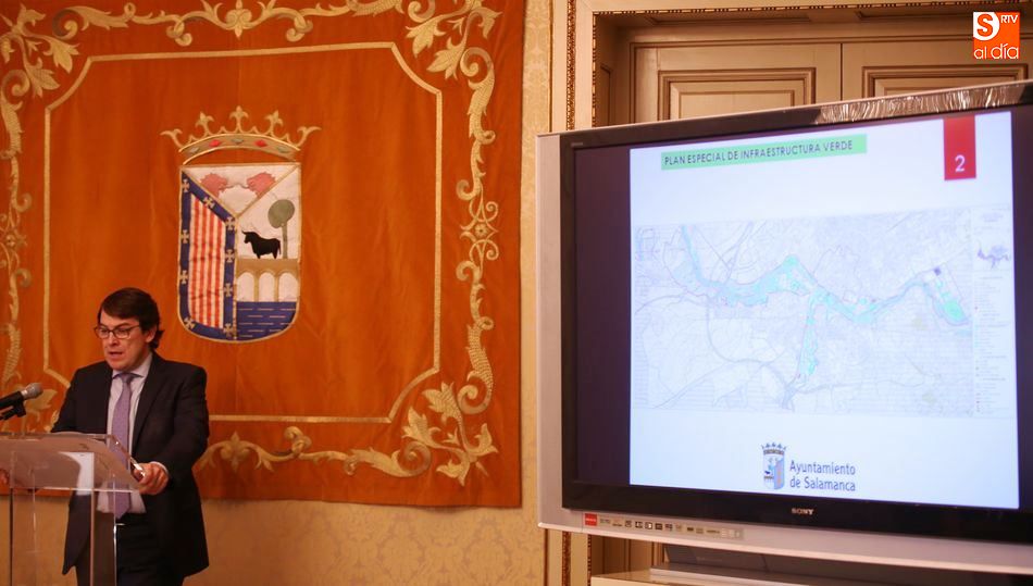  Alfonso Fernández Mañueco, durante la presentación el nuevo plan. Foto: Alberto Martín