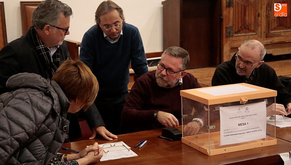 La segunda vuelta de las elecciones  al rectorado de la Universidad de Salamanca será el 30 de noviembre