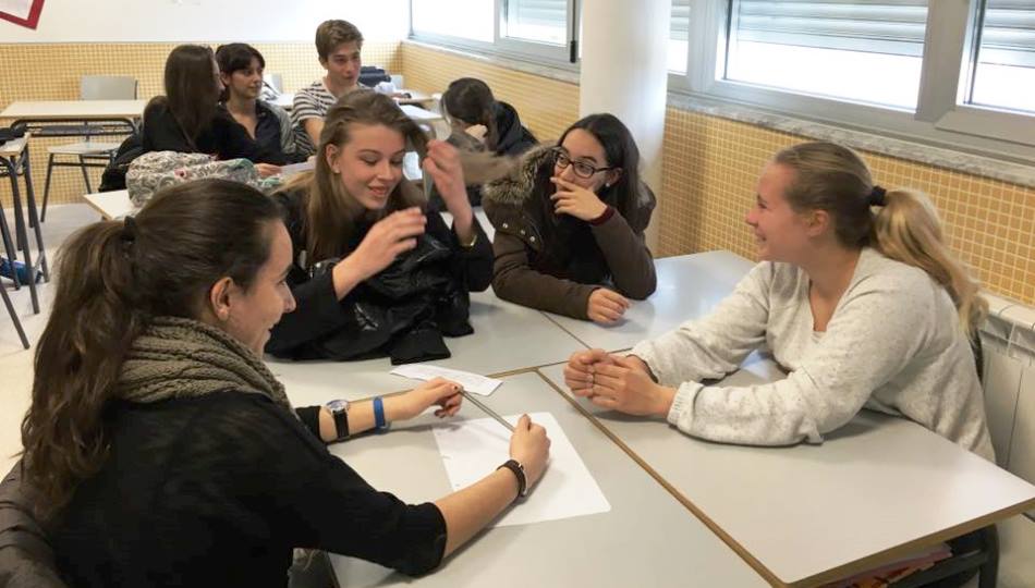 Un grupo de jóvenes, en uno de los talleres de Villamayor