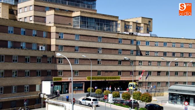Fachada principal del Hospital Clínico Universitario de Salamanca