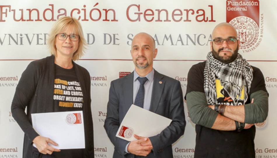 El director-gerente de la Fundación General de la Universidad de Salamanca, Óscar González, y la presidenta de la Asociación Salmantina de Periodistas - ASPE, Elena Martín