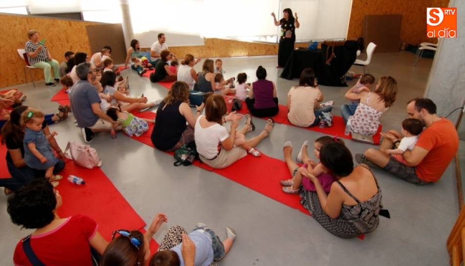 Bebecuentos en el Centro Julián Sánchez El Charro