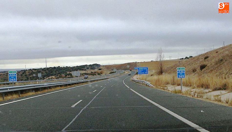 Lugar donde se produjo la salida de vía, autovía A-66 kilómetro 365