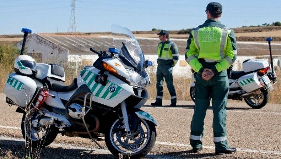 	Agentes de la Guardia Civil de Tráfico